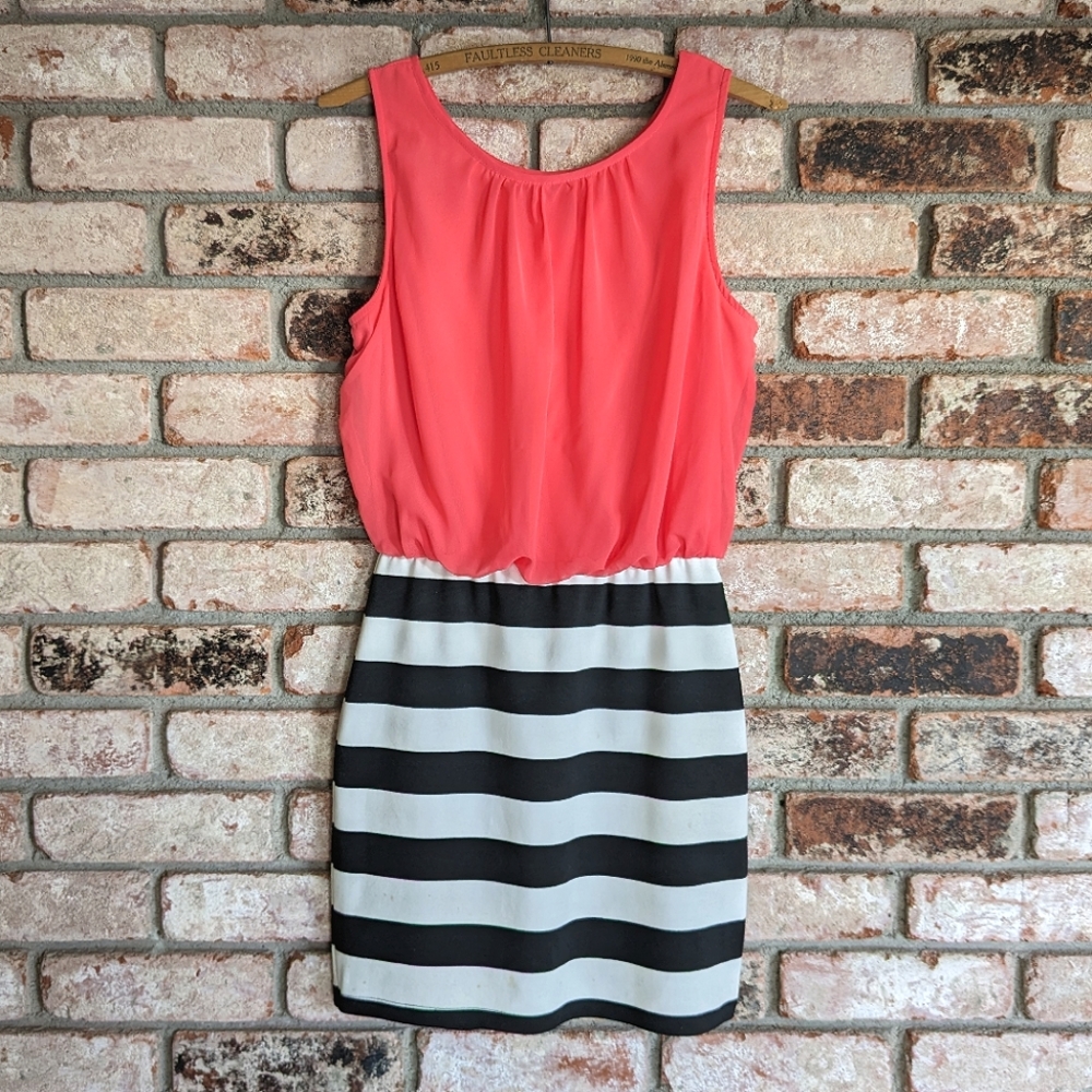 🪸 Ruby Rox Mini Dress Coral and Black and White Striped M